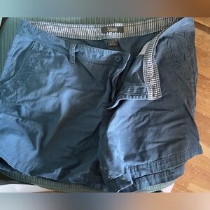 Natural Reflections Blue Casual Shorts size 16